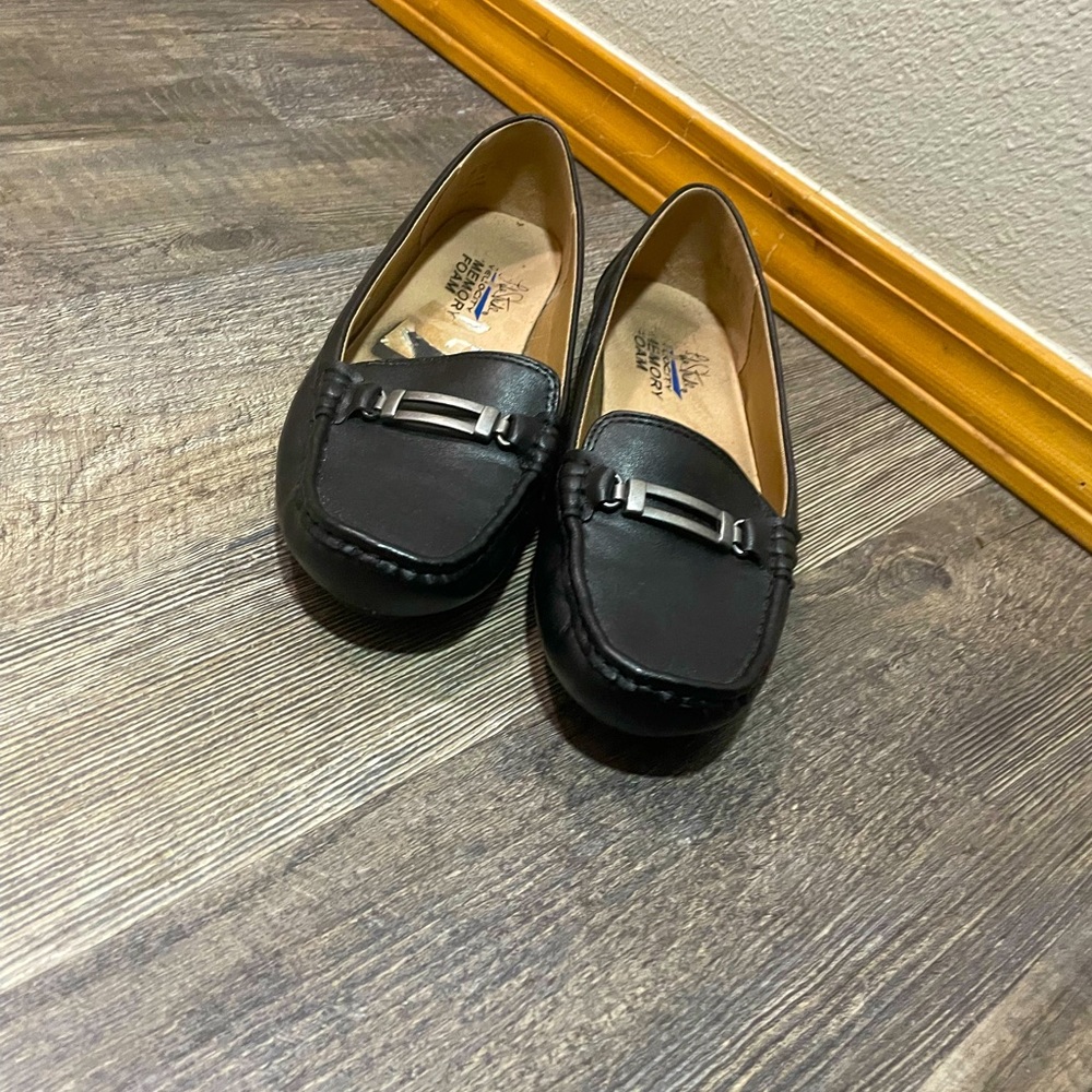 Black work shoes from Ross